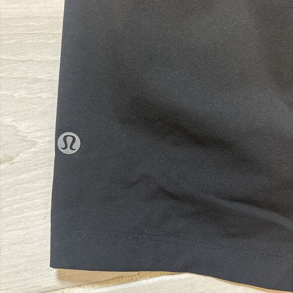 LULULEMON Linerless Men’s Large Black Shorts 5” Inseam athletic Gym - Picture 3 of 8